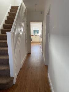 Spacious 3 bed with driveway