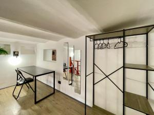 INDUSTRIAL HOUSE NETTUNO - al centro