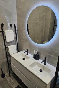 Apartments by the sea Rijeka - 24296