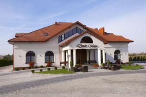 2 star hotell Hotel Dwór Galicja Stalowa Wola Poola