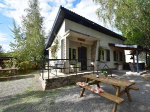 Maisons de vacances Holiday Home in St Honore with Scenic Views : photos des chambres