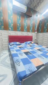 Kanha ji Divine dham82798 Vrindavan58346