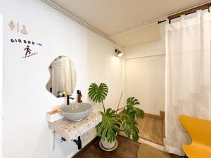 Private room Blue and Teak 211