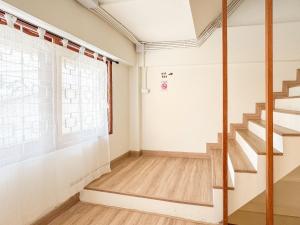 Private room Blue and Teak 211