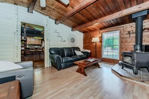 Rustic Bruce Retreat with Pool!