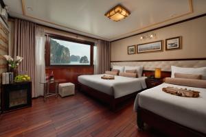 Swan Cruises Halong