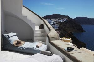 Beautiful Oia Villa Santorini Greece