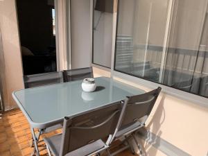 Beau T2 à Hyères avec Parking - FR-1-335-206