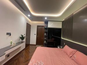 2 Bedroom Luxury Apartment Diamond Crown Hai Phong