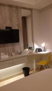 Luxury Sea View Free WIFI Nice and Cozy Gold Coast Apartment PIK Next to Oakwood Hotel by Blezz