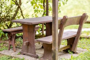 Bela Luna - Charming Garden Cottage near Lake Bled