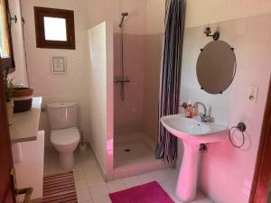 Maisons de vacances Villa in Provence with Private Pool : photos des chambres