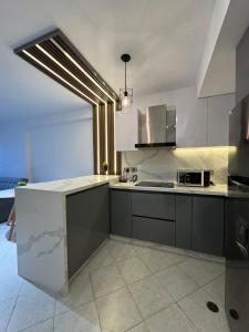 Hospedaje en Valencia Norte con Planta Eléctrica, agua constante y piscina