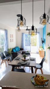 Casa turquesa en la riviera