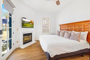 LV314 Stylish 3BR-4BA Legacy Villas Townhome