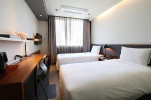 Phòng tiết kiệm 2 giường (Economy Twin Room)