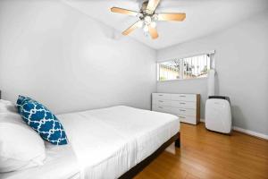 Elegant Beachside 2 Bed 2 Bath