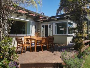 Ultimate Redwoods Comfort Spa pool and bike storage