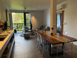 Kata Luxury Apartment Matriochka 2BR En-suite