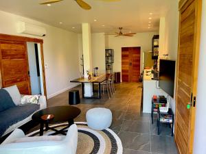 Kata Luxury Apartment Matriochka 2BR En-suite