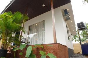Seven hillview Cottage