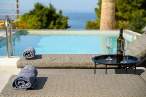 Queens Gem Luxury Villa - Heated Jacuzzi & Pool