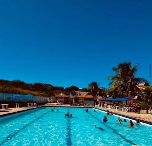 Apartamento no Condomínio Marina Clube