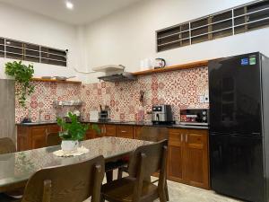 Mandala Living - Cozy 5-Bedroom House