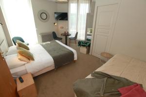 Hotels Cit'Hotel Les Alizes : photos des chambres