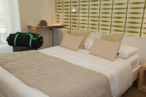 Hotels Cit'Hotel Les Alizes : photos des chambres