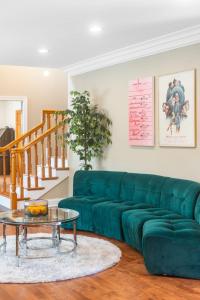 Beverly Hills 6BR Haven w Pool Hot Tub