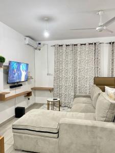 Bstan Studio with AC