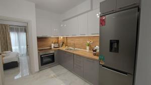 LORA HOME, 250m from the beach