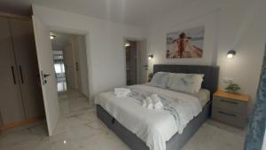 LORA HOME, 250m from the beach