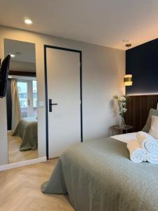 The Glamorous Chic Garden view Apart R4