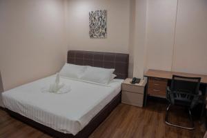 Palz Empire Hotel Temerloh Sky Garden Roof Top Cafe , Free Wifi And Netflix