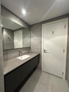 Luxury 1BR apartment Al jada