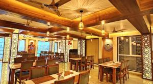 Opulence Inn - 500 Meters From Railway Station