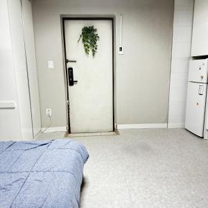NJ Affordable and cozy accommodation near Nakseongdae Station