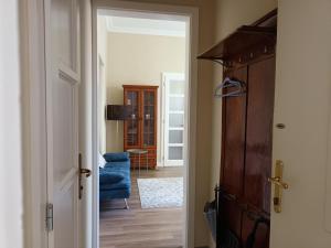 Hilltop Garden Apartman