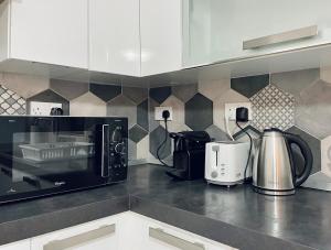 Modern Mediterranean 3 Bed, 2 Bath in St Pauls Bay - 5 Min Walk to Promenade, Beaches Nearby