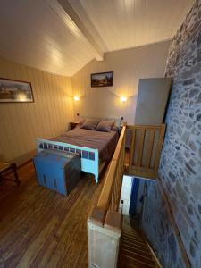 Petite maison avec cour fermée