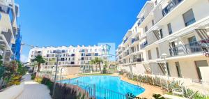 Marina Real III Denirent