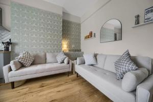 Free Parking Fast Wifi 2 Min to Cardiff City