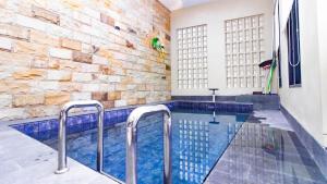 Villa Danisa 2 with Private Pool and Balcony