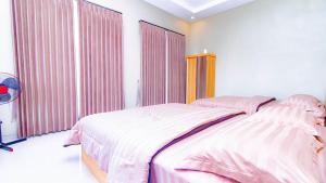 Villa Danisa 2 with Private Pool and Balcony