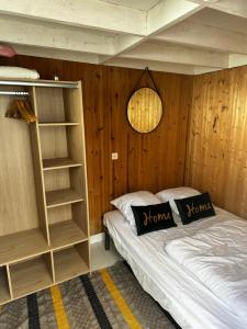 Maisons de vacances « Heures claires » logement de charme avec parking : Maison 2 Chambres