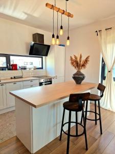 Dalia-Serenity next to Therme