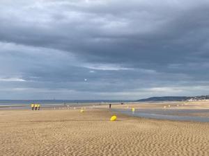 Appartements Villers very center, sea view - Private parking : photos des chambres