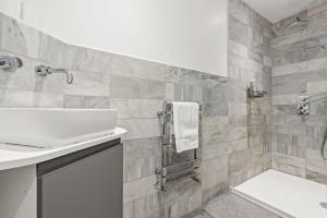 Luxury Oxford Bungalow